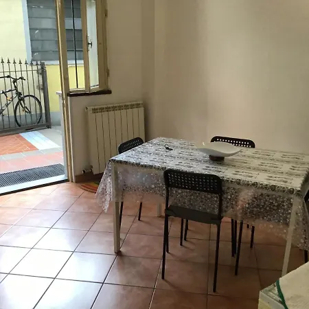 Dora Carino E Confortevole